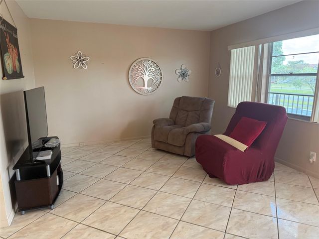 1301 SW 135th Terrace 211J, Pembroke Pines, FL 33027