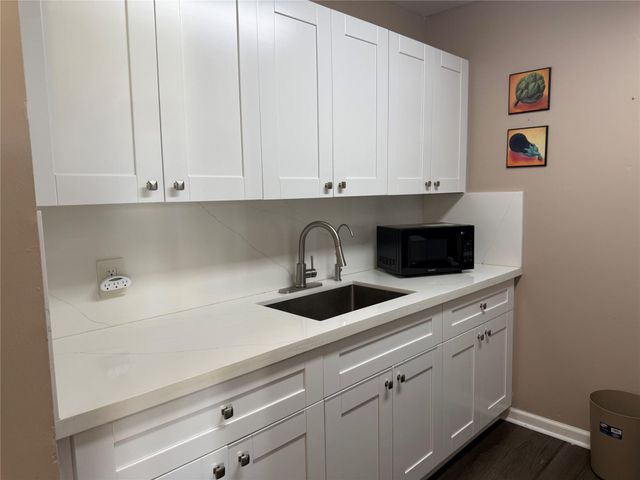 1301 SW 135th Terrace 211J, Pembroke Pines, FL 33027