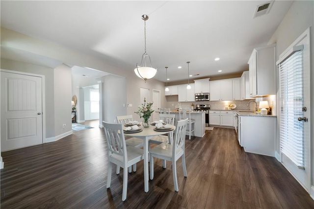 33 New Kent Court, Villa Rica, GA 30180