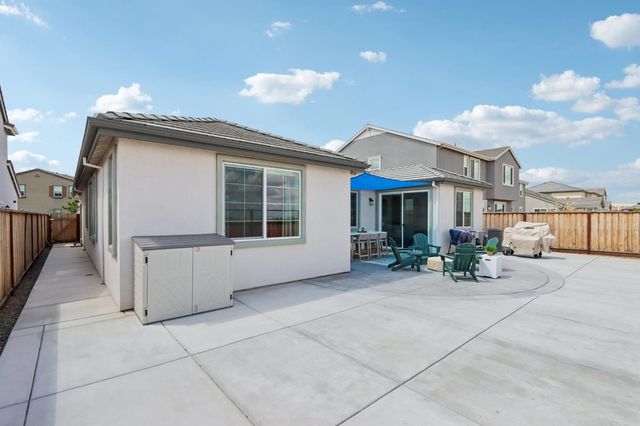 3695 Singh Ln, Tracy, CA 95377