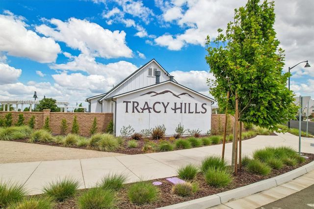 3695 Singh Ln, Tracy, CA 95377