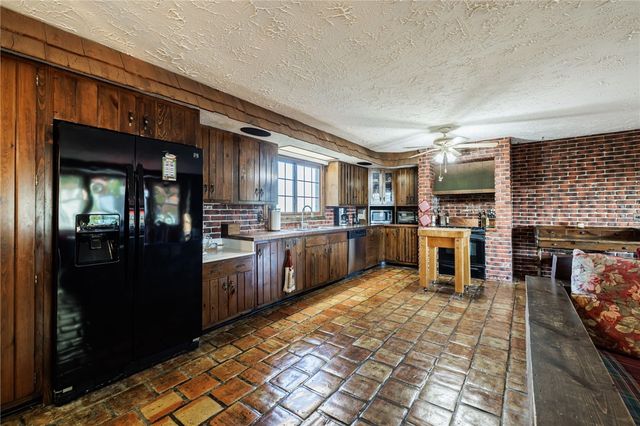 4588 Middle Reservation Rd, Castile, NY 14530