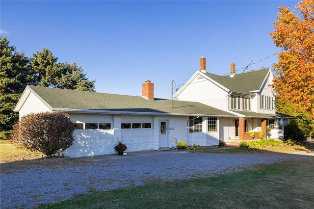 4588 Middle Reservation Rd, Castile, NY 14530