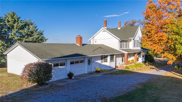 4588 Middle Reservation Rd, Castile, NY 14530