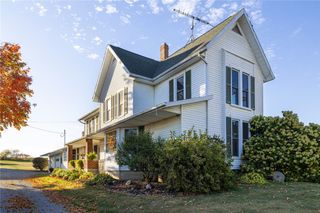 4588 Middle Reservation Rd, Castile, NY 14530