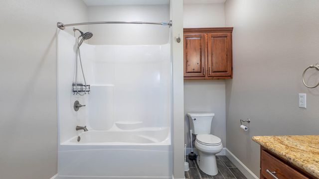 312 Earl Street, Thayer, MO 65791