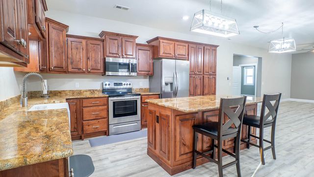 312 Earl Street, Thayer, MO 65791