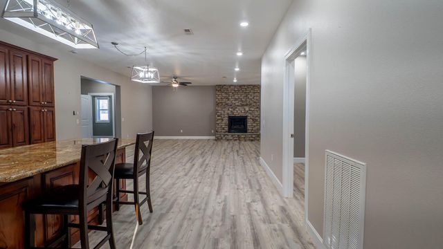 312 Earl Street, Thayer, MO 65791