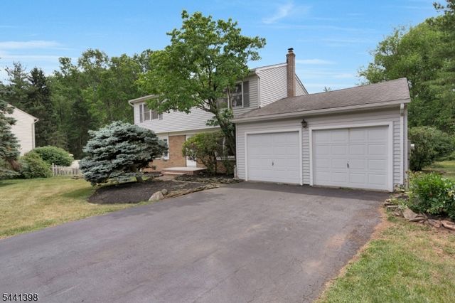 19 Renfro Rd, Franklin Twp., NJ 08873