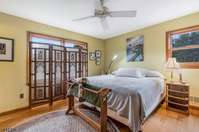 19 Renfro Rd, Franklin Twp., NJ 08873