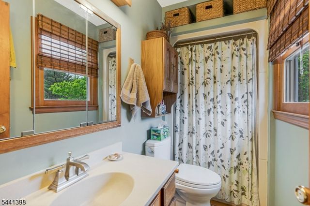 19 Renfro Rd, Franklin Twp., NJ 08873