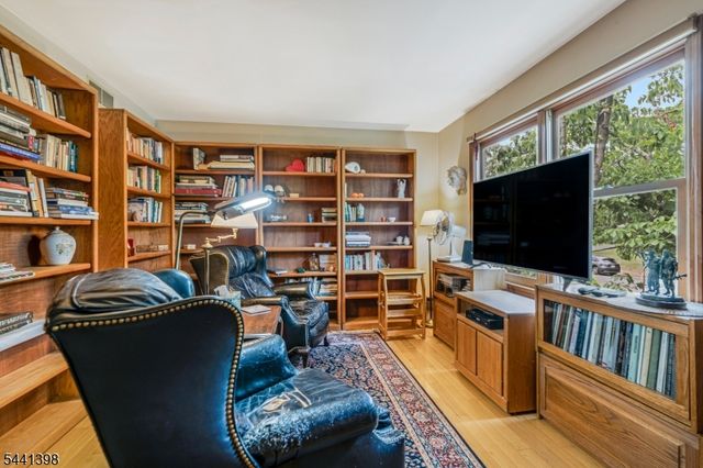19 Renfro Rd, Franklin Twp., NJ 08873