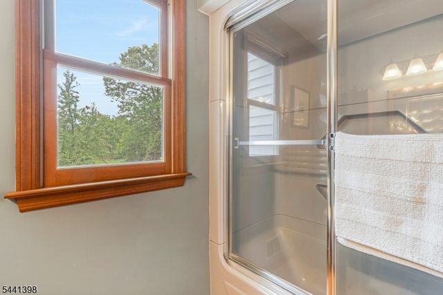 19 Renfro Rd, Franklin Twp., NJ 08873