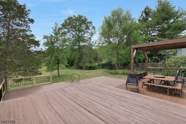19 Renfro Rd, Franklin Twp., NJ 08873
