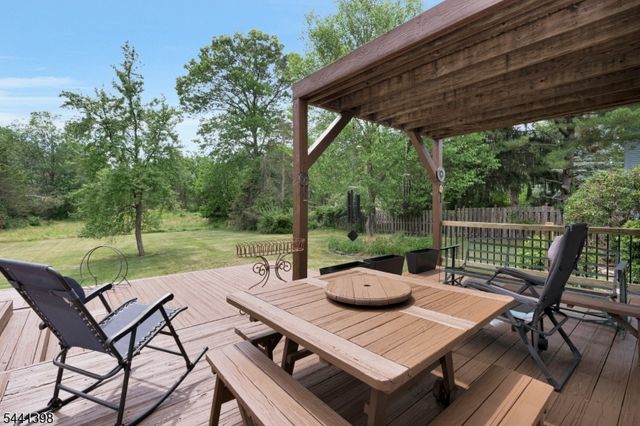 19 Renfro Rd, Franklin Twp., NJ 08873