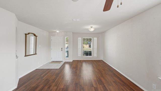 513 Zapata, New Braunfels, TX 78130