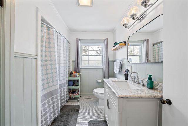 515 Country Club Ln, Hopkinsville, KY 42240