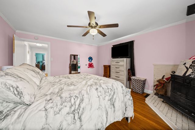 515 Country Club Ln, Hopkinsville, KY 42240