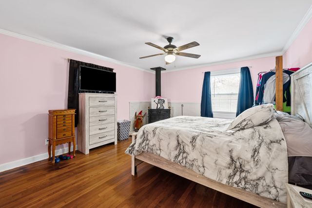 515 Country Club Ln, Hopkinsville, KY 42240