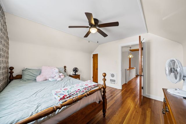 515 Country Club Ln, Hopkinsville, KY 42240