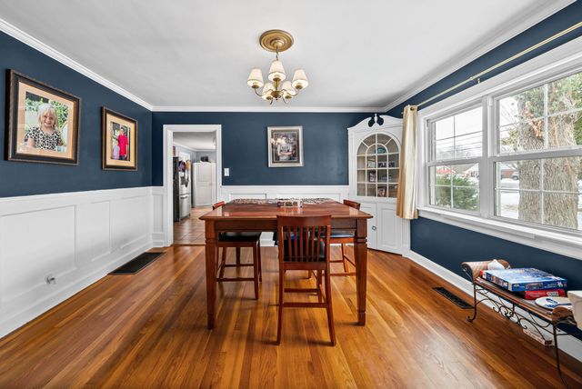 515 Country Club Ln, Hopkinsville, KY 42240