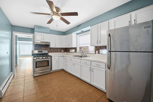9209 S State Street, Chicago, IL 60619