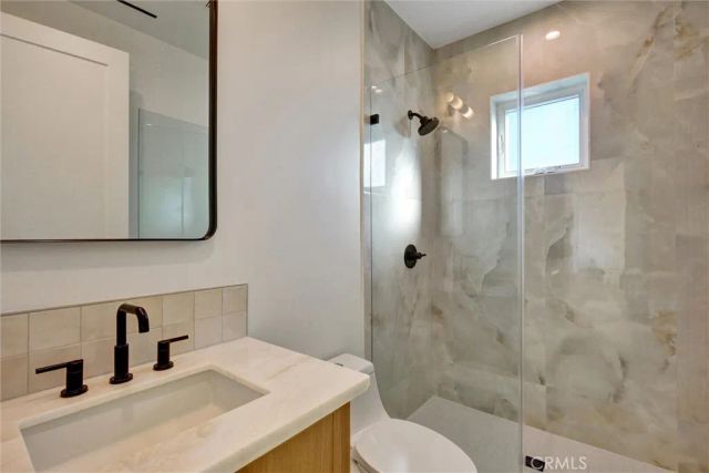 1688 N Sierra Bonita, Pasadena, CA 91104