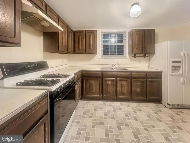 14550 EASTMAN ST, Woodbridge, VA 22193