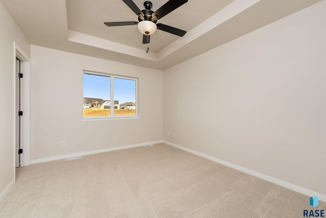 617 N Juniper St Street, Lennox, SD 57039