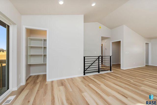 617 N Juniper St Street, Lennox, SD 57039