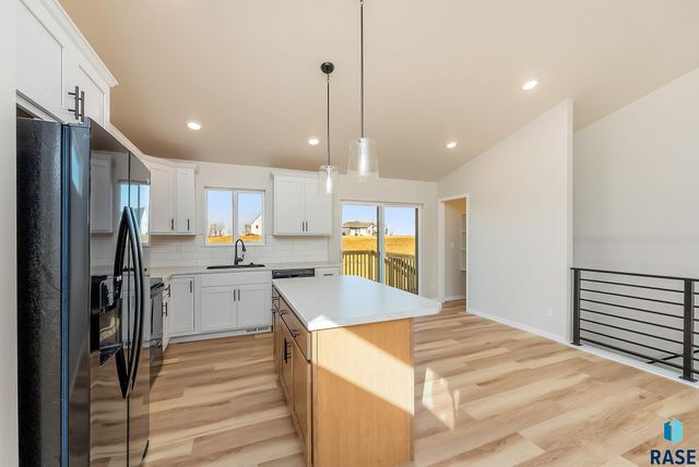 617 N Juniper St Street, Lennox, SD 57039