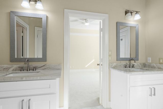 1211 Birdsall Street B, Houston, TX 77007