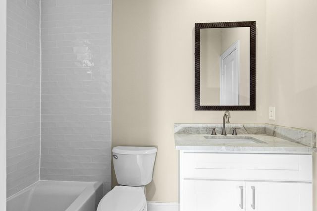 1211 Birdsall Street B, Houston, TX 77007