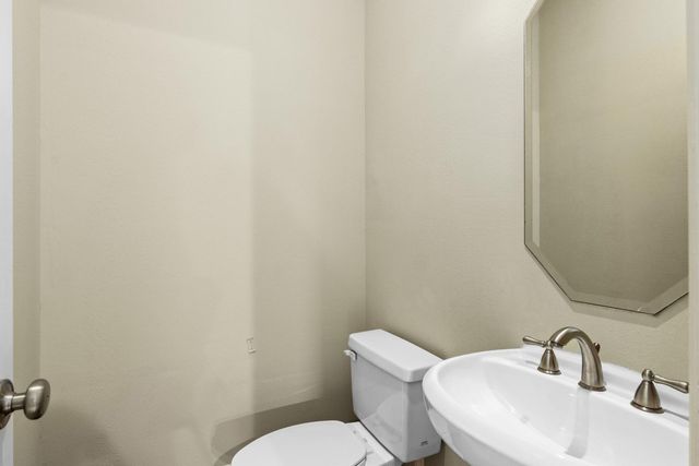 1211 Birdsall Street B, Houston, TX 77007