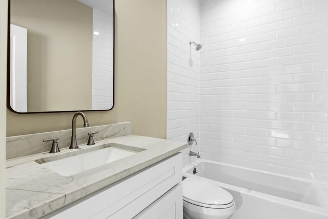 1211 Birdsall Street B, Houston, TX 77007