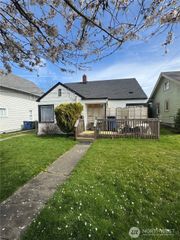 4317 S D Street, Tacoma, WA 98418