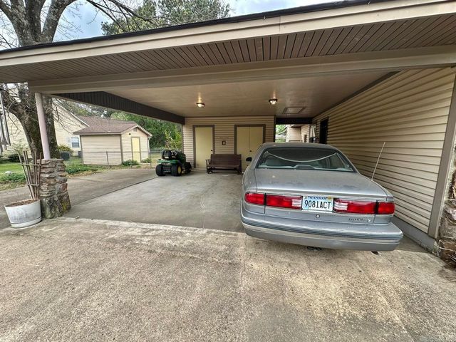 111 Hefner Street, Searcy, AR 72143