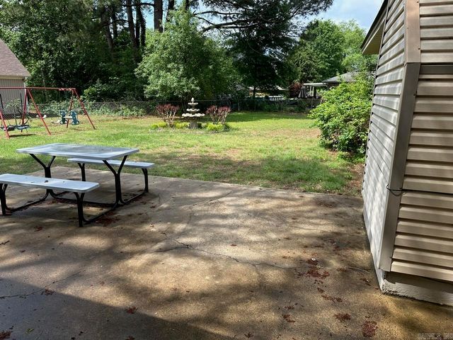 111 Hefner Street, Searcy, AR 72143