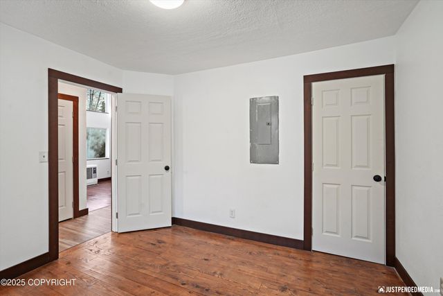 12475 W Corn Street, Houston, AK 99623