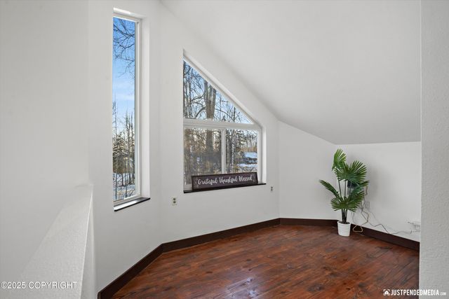 12475 W Corn Street, Houston, AK 99623