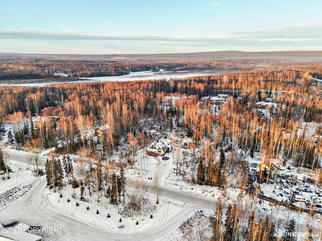 12475 W Corn Street, Houston, AK 99623