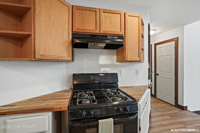 12475 W Corn Street, Houston, AK 99623