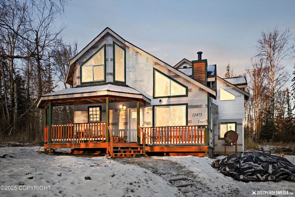 12475 W Corn Street, Houston, AK 99623