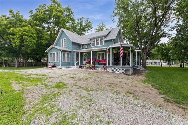 103 E 1st Street, Wellsville, KS 66092