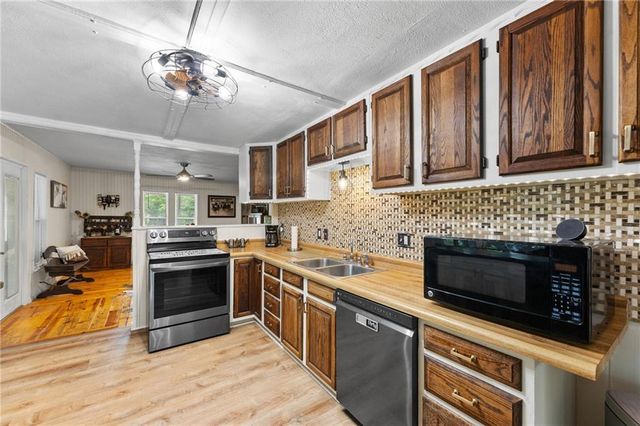 103 E 1st Street, Wellsville, KS 66092