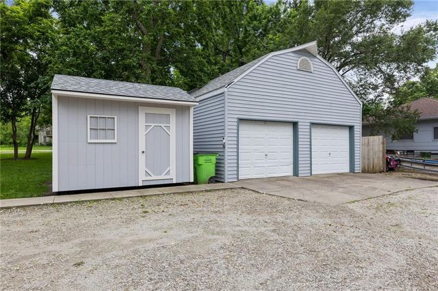 103 E 1st Street, Wellsville, KS 66092