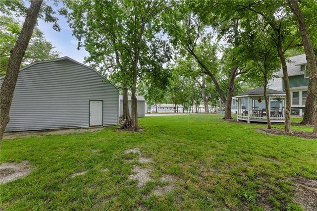 103 E 1st Street, Wellsville, KS 66092