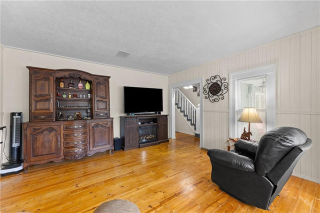 103 E 1st Street, Wellsville, KS 66092