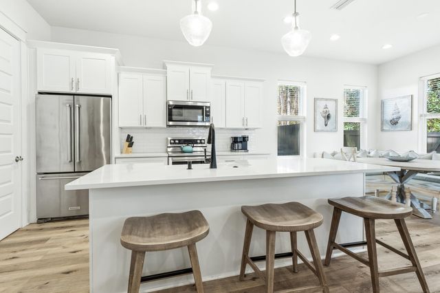 177 Lakeland Drive, Miramar Beach, FL 32550