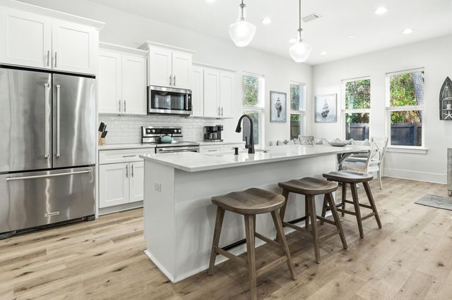177 Lakeland Drive, Miramar Beach, FL 32550